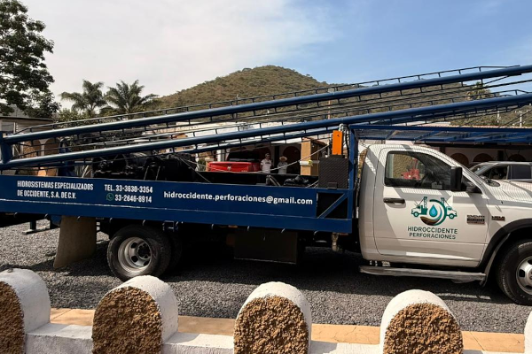 hidroccidente-grua3-600x400